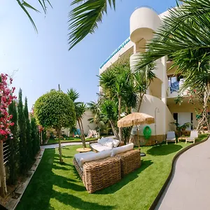 apartamentos-estanques.allmallorcahotels.com/